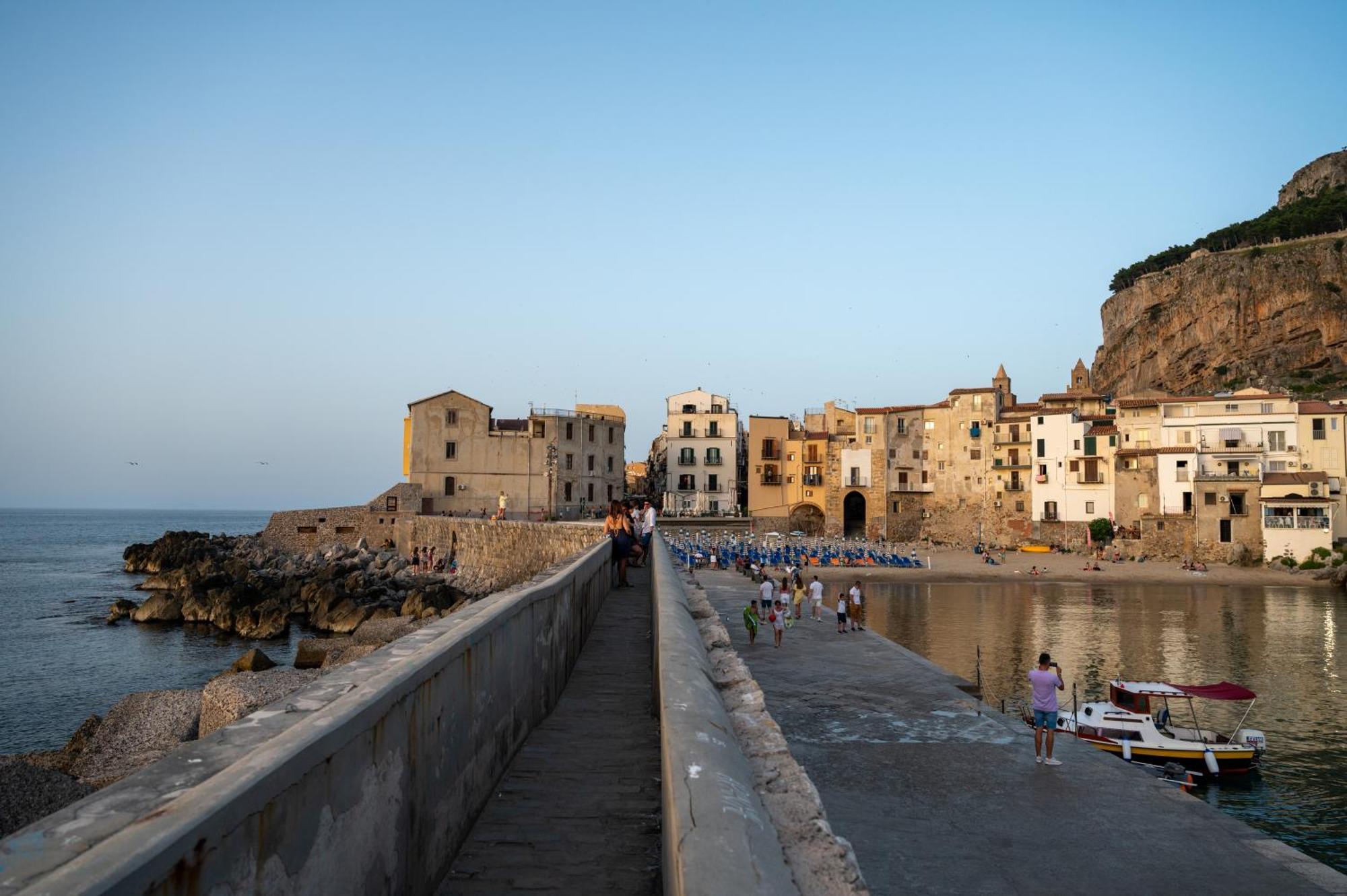 Casa Vacanze Tramonto Alla Marina Cefalù Exteriér fotografie