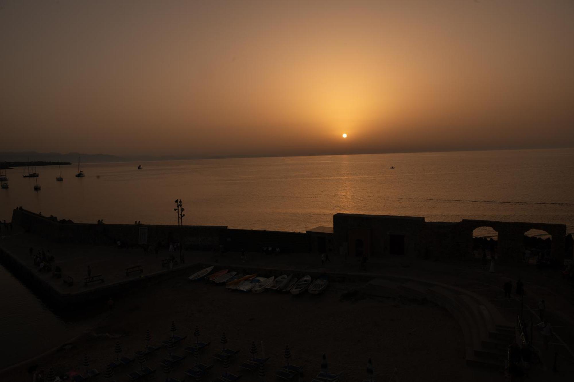 Casa Vacanze Tramonto Alla Marina Cefalù Exteriér fotografie